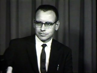 Скачать видео: Warren Buffett (1962) talks about a brief stock market drop