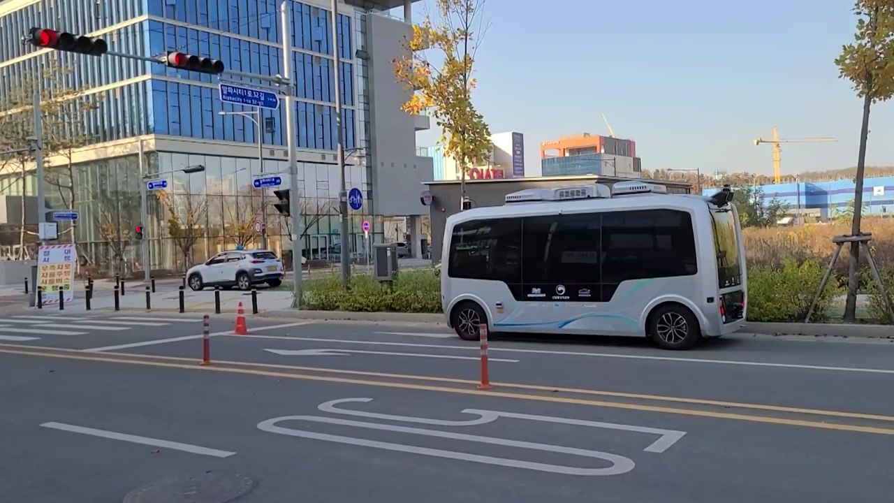 [대구] 대구시, 수성구 알파시티서 자율주행 셔틀버스 운행 / YTN