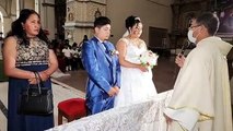 Novio dice al sacerdote que lo obligan a casarse en plena ceremonia en la Iglesia