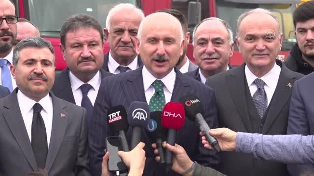 Bakan Karaismailoğlu: "Türkiye büyüyecek, lojistik firmaları da büyüyecek, esnaf da büyüyecek"