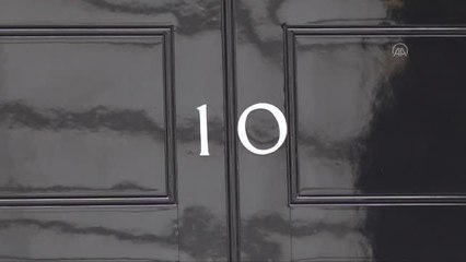 Sunak, "Başbakana Sorular" oturumuna katılmak için 10 Numara'dan ayrıldı