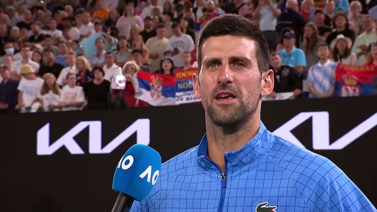 Djokovic le cantó el feliz cumpleaños a su mamá...
