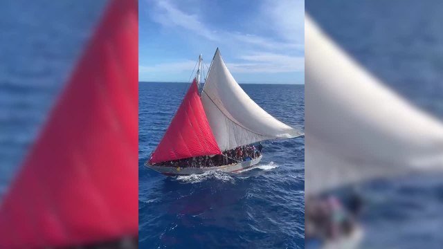 Interceptan un velero con cerca de 400 migantes hacinados rumbo a EE UU