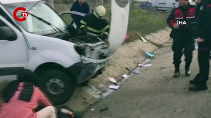 Tekirdağ'da hafif ticari araç ve kamyonet çarpıştı: 4 yaralı