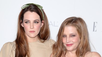 GALA VIDEO - Mort de Lisa Marie Presley : sa fille Riley émue, elle dévoile leur dernière photo prise ensemble
