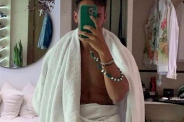 عارض أزياء سعودي يصف ملابس الإحرام بـ"المملة"