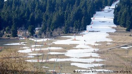 Lack of snow threatens German winter tourism