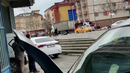 Sancaktepe'de erkek şiddeti: Eşini silahla yaraladı