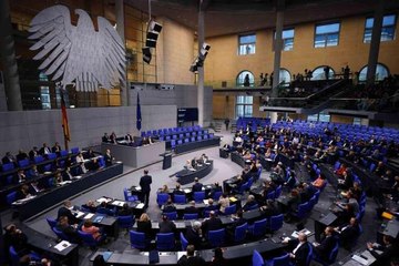 Scholz, Leopard tanklarının Ukrayna'ya gönderilmesini "doğru" karar olarak nitelendirdi