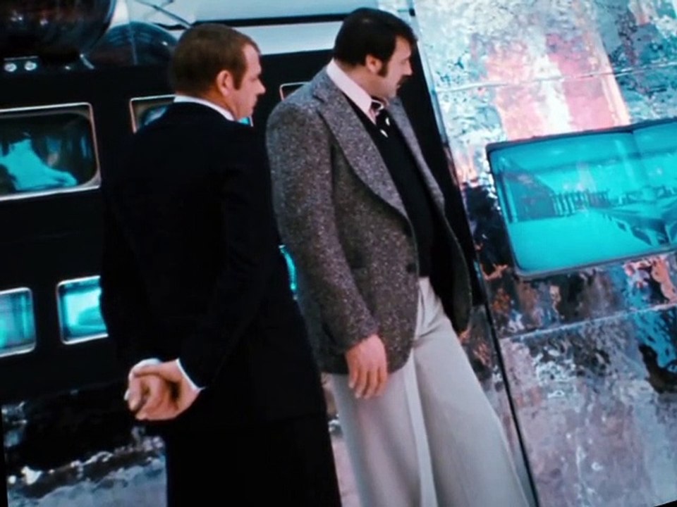 World on a Wire S01 E01