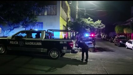 Con las llantas y la computadora en la mano fue sorprendido un ladrón en Guadalajara