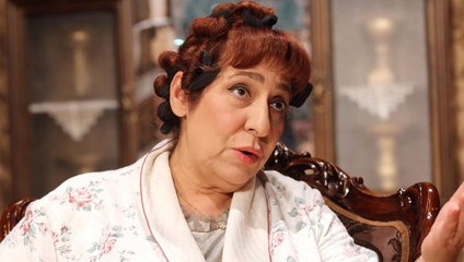 Ünlü sanatçıya havaalanında taksi şoku; 1,5 kilometre yürüttüler