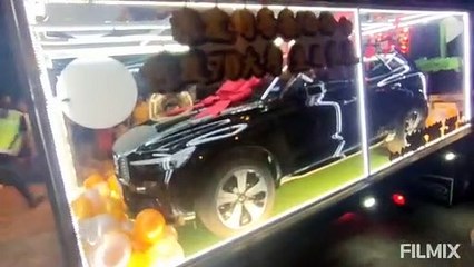 和丰何发70岁大寿 惊喜万分 儿子送VOLVO XC60  　