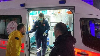 Sesleri duyan komşu telefona sarıldı! Genç kadın kocasını darbetti, gece hastanede sonlandı