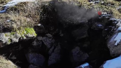 Nemrut'un yazın kuruyan "Buhar Bacaları" yeniden aktifleşmeye başladı