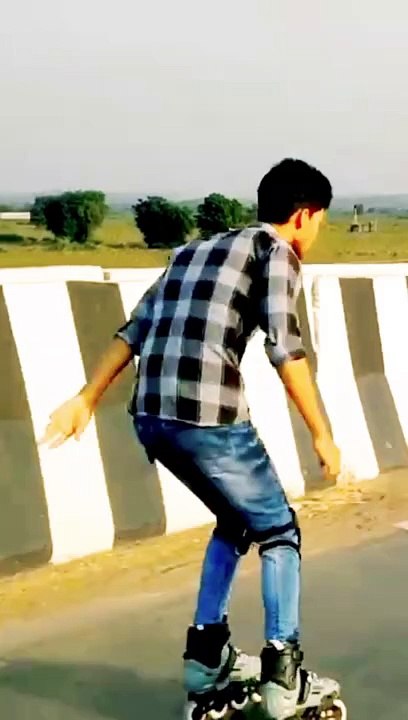 #girl #reaction on my #skating #skatewalaumar #india #skate #shorts #video