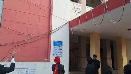 जिला कलक्टर ने किया ध्वजारोहण, कर्मचारी—अधिकारियों को किया सम्मानित