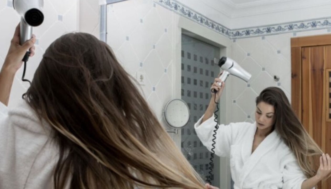 Voilà pourquoi il ne faut surtout pas utiliser le sèche-cheveux des chambres d'hôtel
