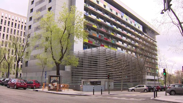 El paro baja en 79.900 personas en 2022 y se crean 278.900 empleos