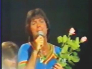TRY A SMILE - live performance by Cliff Richard -1977   + lyrics