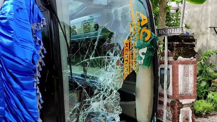 Hindari Kendaraan Lain, Bus Antar Kota Terguling