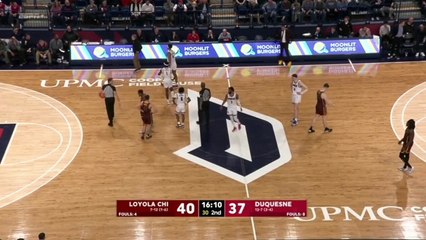 Un match NCAA interrompu par un livreur Uber Eats...