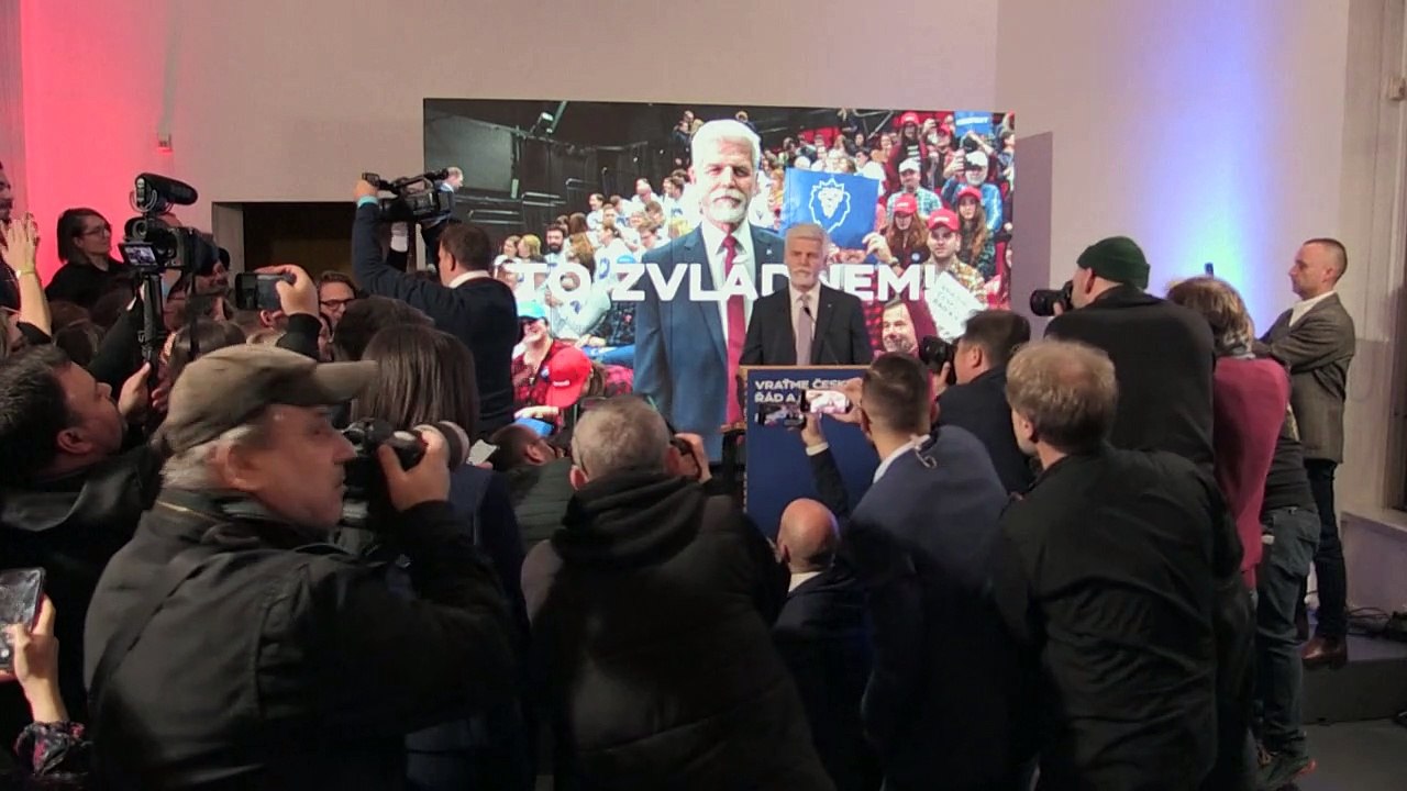 Ex-Nato-General Pavel Favorit bei Präsidentenstichwahl in Tschechien