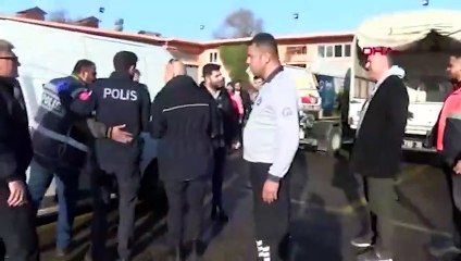 İşine son verilince elinde silahla belediyeyi bastı