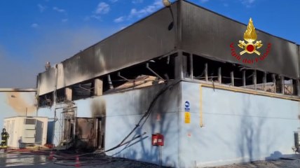 Ariano Polesine (RO) - Vasto incendio in azienda ittica (26.01.23)