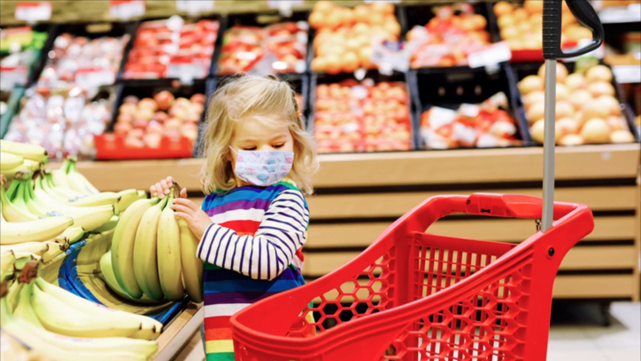 Dafür ist die Fahne am Kindereinkaufswagen!