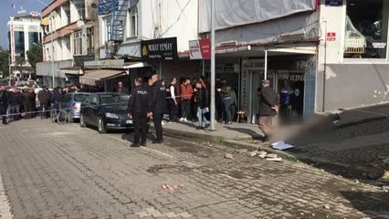 Bıçaklı kavgada 1 kişi öldü, 3 kişi yaralandı