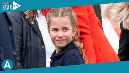 Charlotte de Cambridge, star de la famille royale : la princesse a déjà droit à son courrier... et e