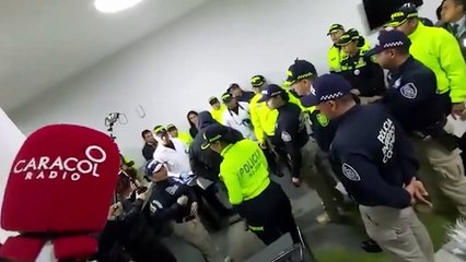 Momento de legalización de captura de John Poulos