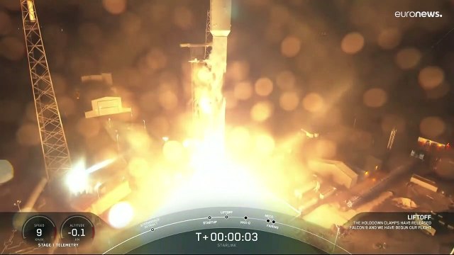 شاهد: سبيس إكس تطلق صاروخ فالكون 9 محملاً بـ56 قمراً صناعياً لـ ستارلينك