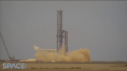 SpaceX Super Heavy Booster 7 Firing Up During Test