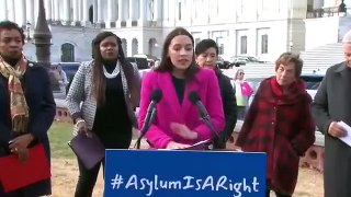 AOC : “Our main allegiance is to the families... immigrant and-and US citizen