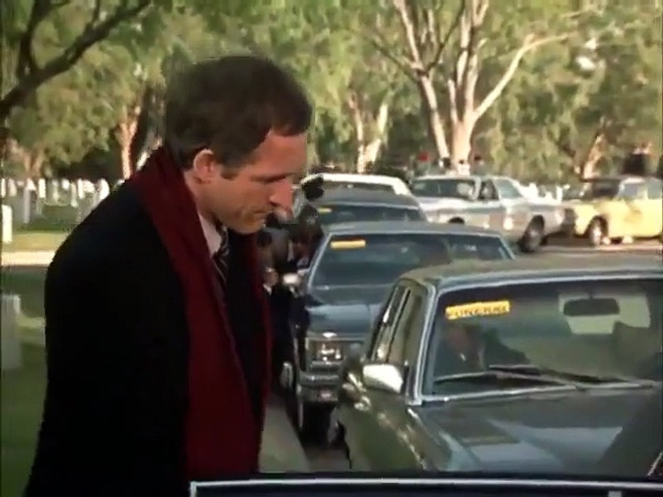 Hill Street Blues - Se3 - Ep08 - Requiem for a Hairbag HD Watch