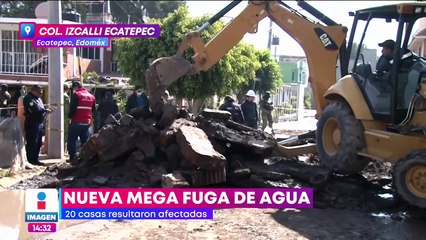 Nueva fuga deja bajo el agua a vecinos de la Col. Izcalli Ecatepec