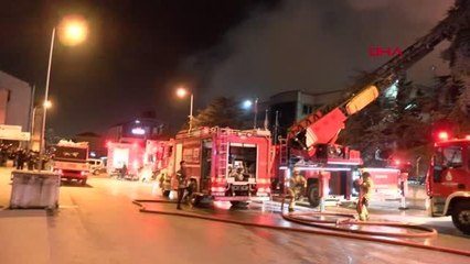 PENDİK'TE CAM FABRİKASINDA YANGIN ÇIKTI