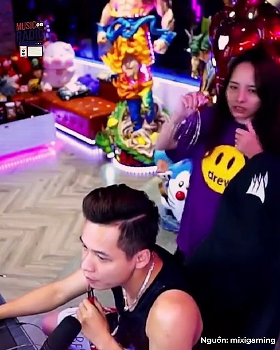 Hội 'nóc nhà' của làng streamer: Xoài Non thích gì có đó, Trang Mixi có bí kíp dỗi chồng | Điện Ảnh Net