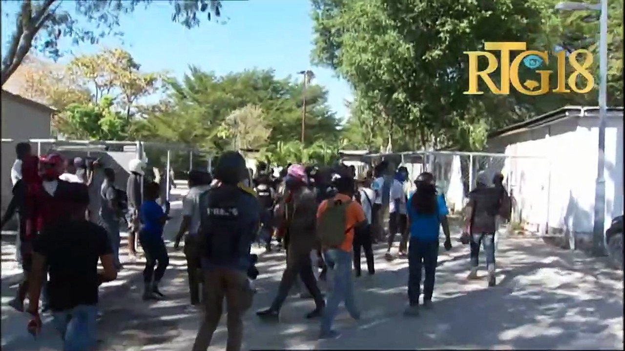 Yon delegasyon ki reprezante direktè jeneral PNH la resevwa kèk pami polisye k'ap pwoteste yo.