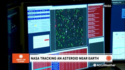 A truck-sized asteroid just narrowly missed the Earth