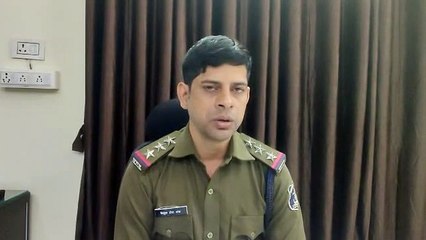 वेक्सीनेशन के बाद लौटा पति, रात में 10 बजे तक खाना नहीं मिला तो पत्नी को खोजा मिली लटकटती लाश