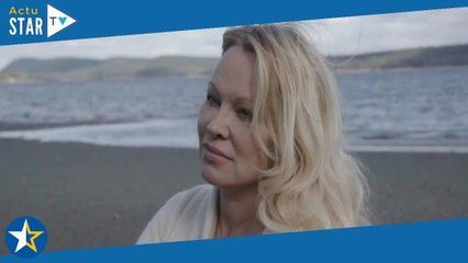 Pamela Anderson : abus de sa baby-sitter, viol par un garçon plus âgé... Sa jeunesse marquée par les