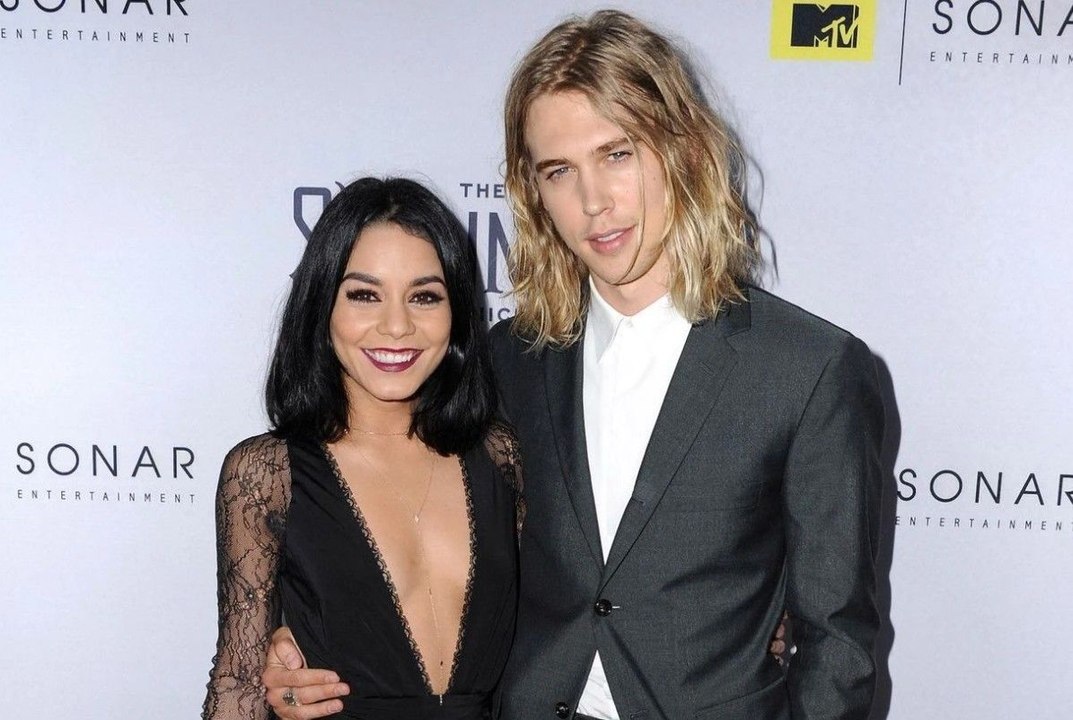 Austin Butler (« Elvis ») : ses tendres mots pour son ex-compagne Vanessa Hudgens
