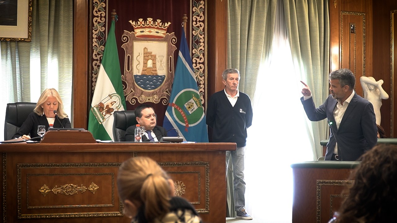 Tensión en Marbella: Preguntan a la alcaldesa del PP si cerró un centro de toxicómanos por las relaciones de su familia con el narcotráfico