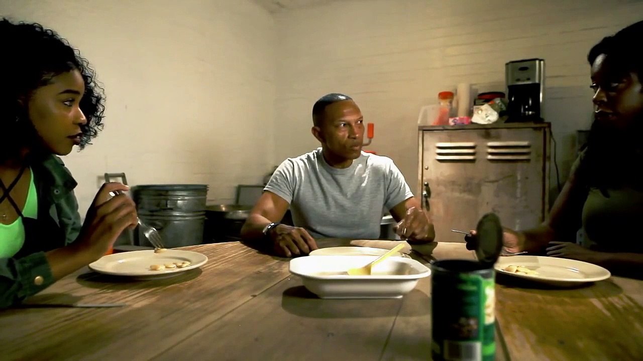 The Z Virus - Se1 - Ep02 - Uninvited Guests HD Watch