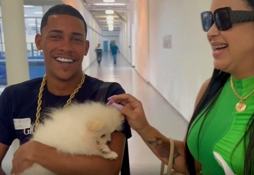 Mc Poze do Rodo presta depoimento sobre possível maus tratos a animais