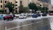 شوارع في دبي تفيض بالمياه جراء الأمطار الغزيرة