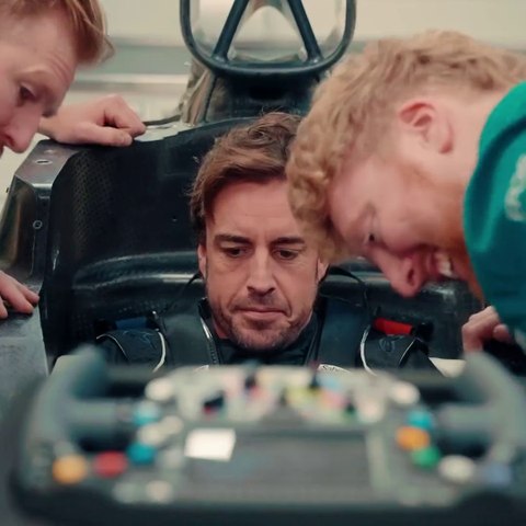 El primer día de Fernando Alonso en Aston Martin F1